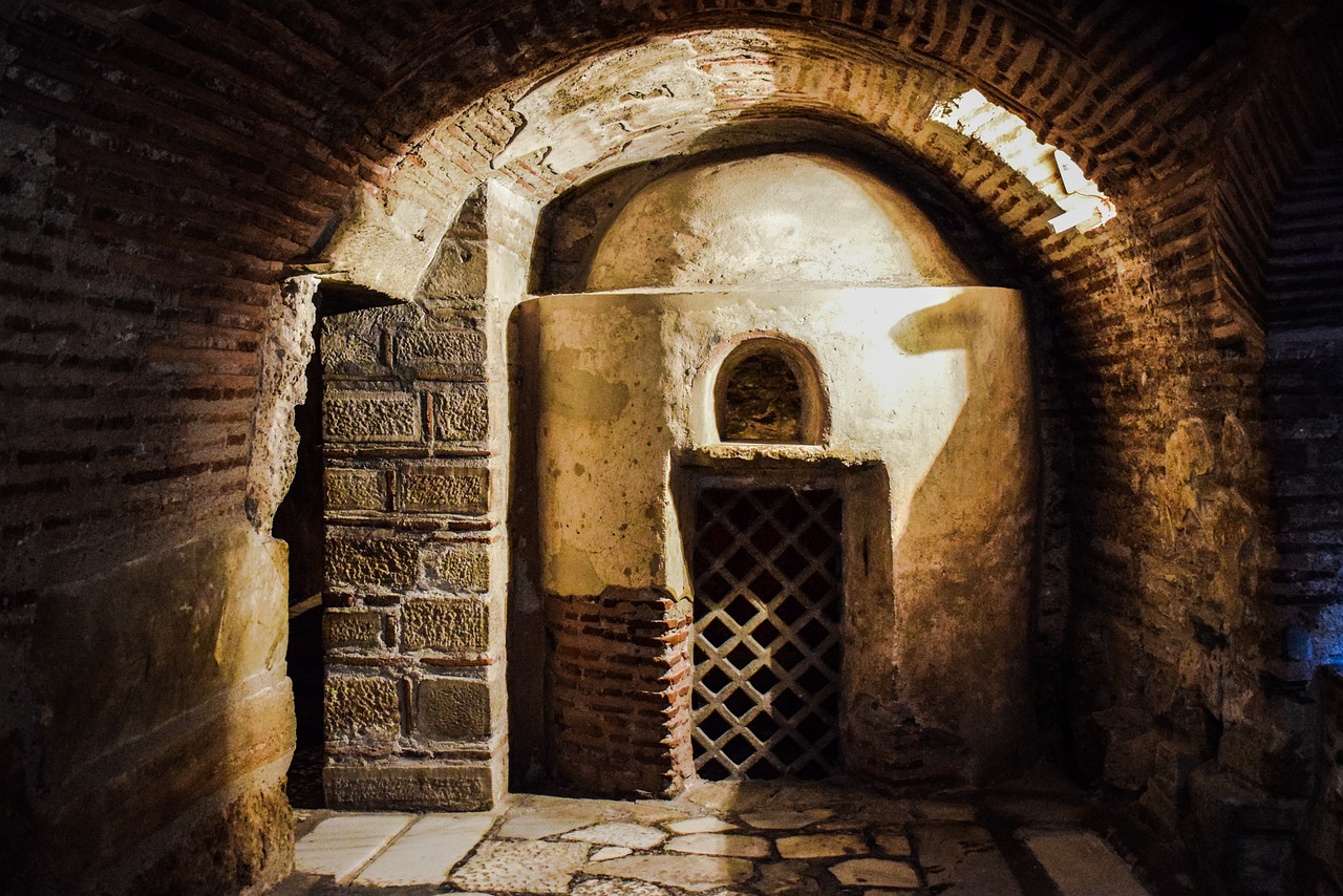 catacomb, ancient, architecture